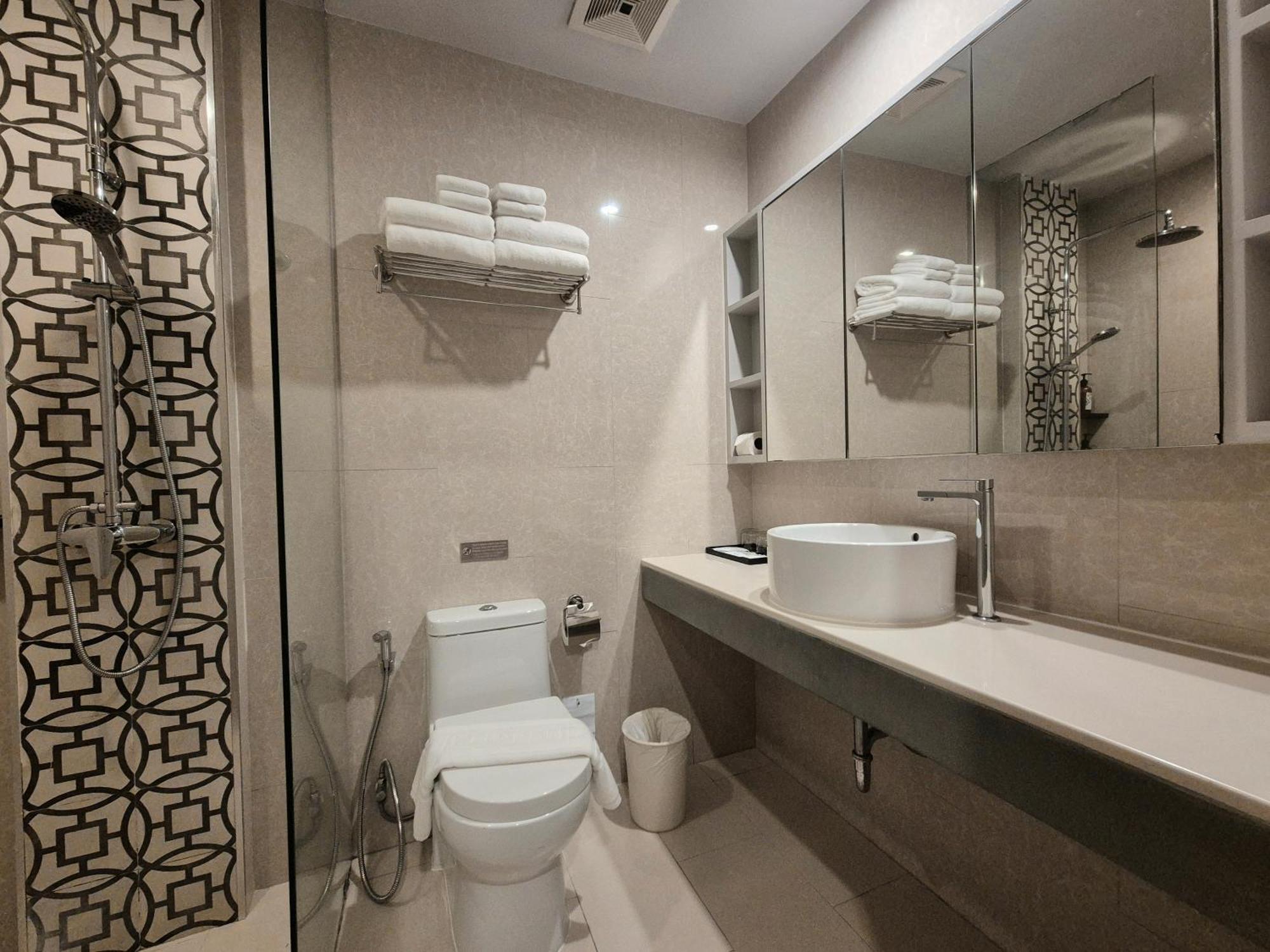 The Crib Patong - Sha Certified